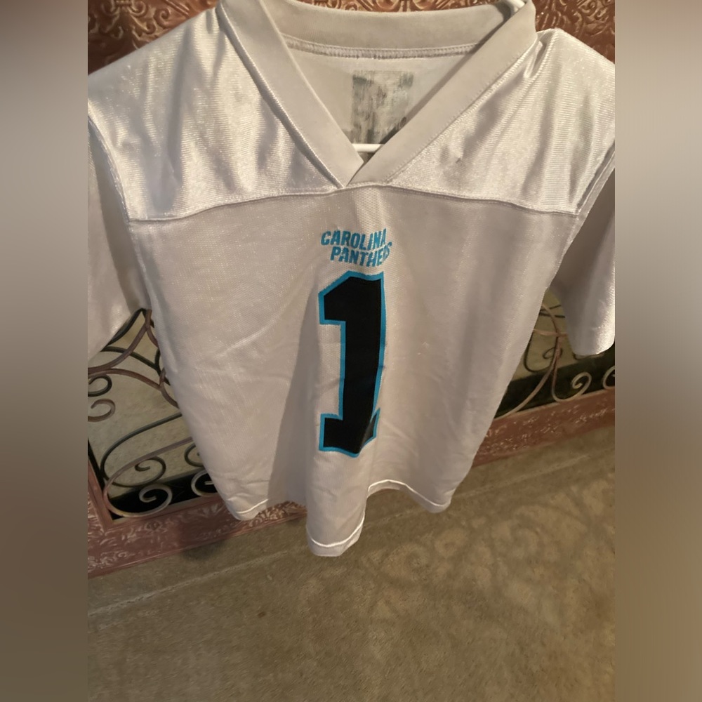 Youth M Cam Newton jersey. Gentle wear good condition.